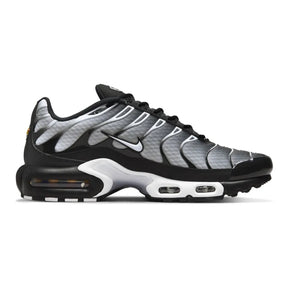 Tênis Nike Air Max Plus Preto e Branco